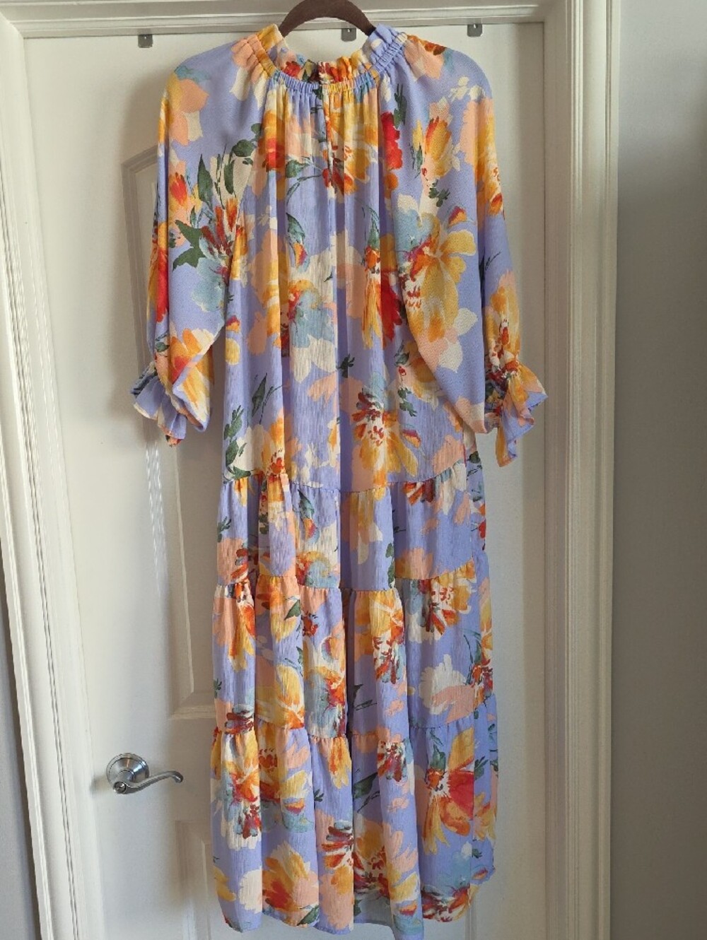 NWT Easel Medium Stunning Floral Tiered Midi/Maxi Dress with Tie-Neck - Picture 5 of 9
